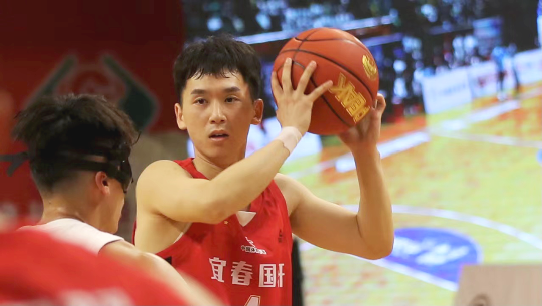 燕赵黑豹队对阵岭东鲸鲨队，体操季后赛险胜，内线统治篮板——回归即成焦点的简单介绍-九游官网